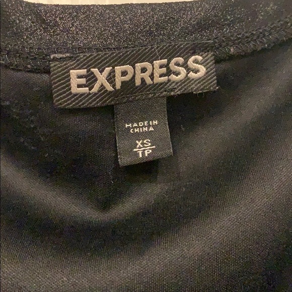 Sleeveless sequins cropped tank - Picture 2 of 3